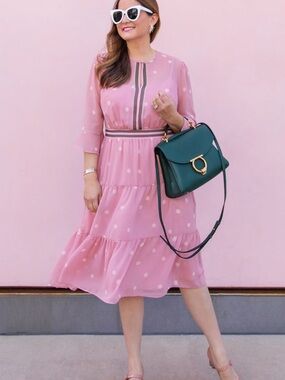 Gal Meets Glam pink dress 4P